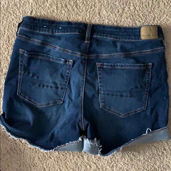 Shorts - Picture 3 of 3